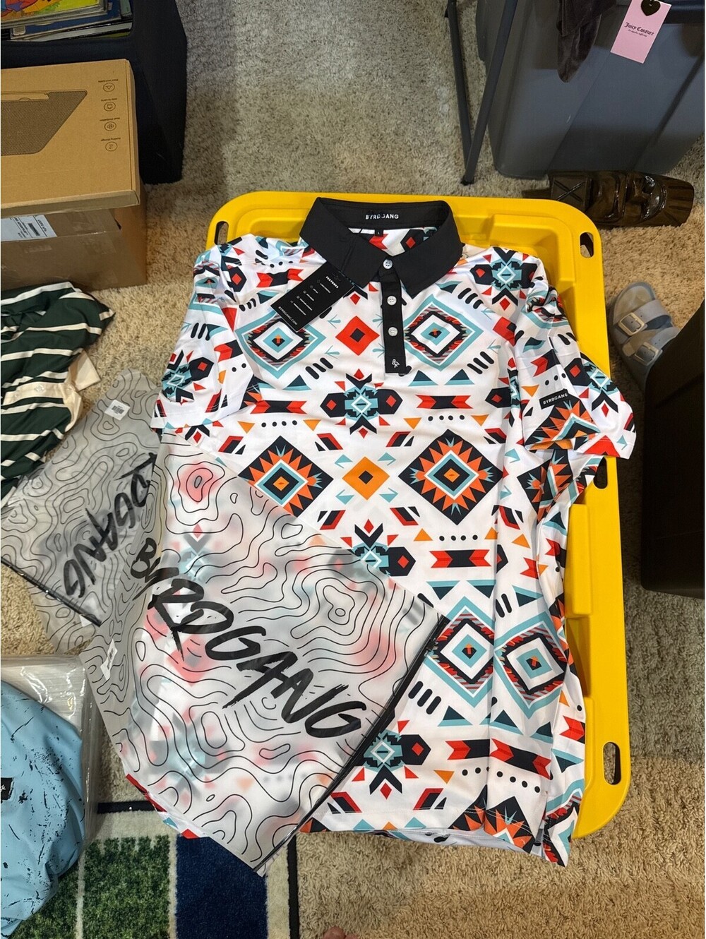 Byrdgang Sz L Gold shirt. nwt